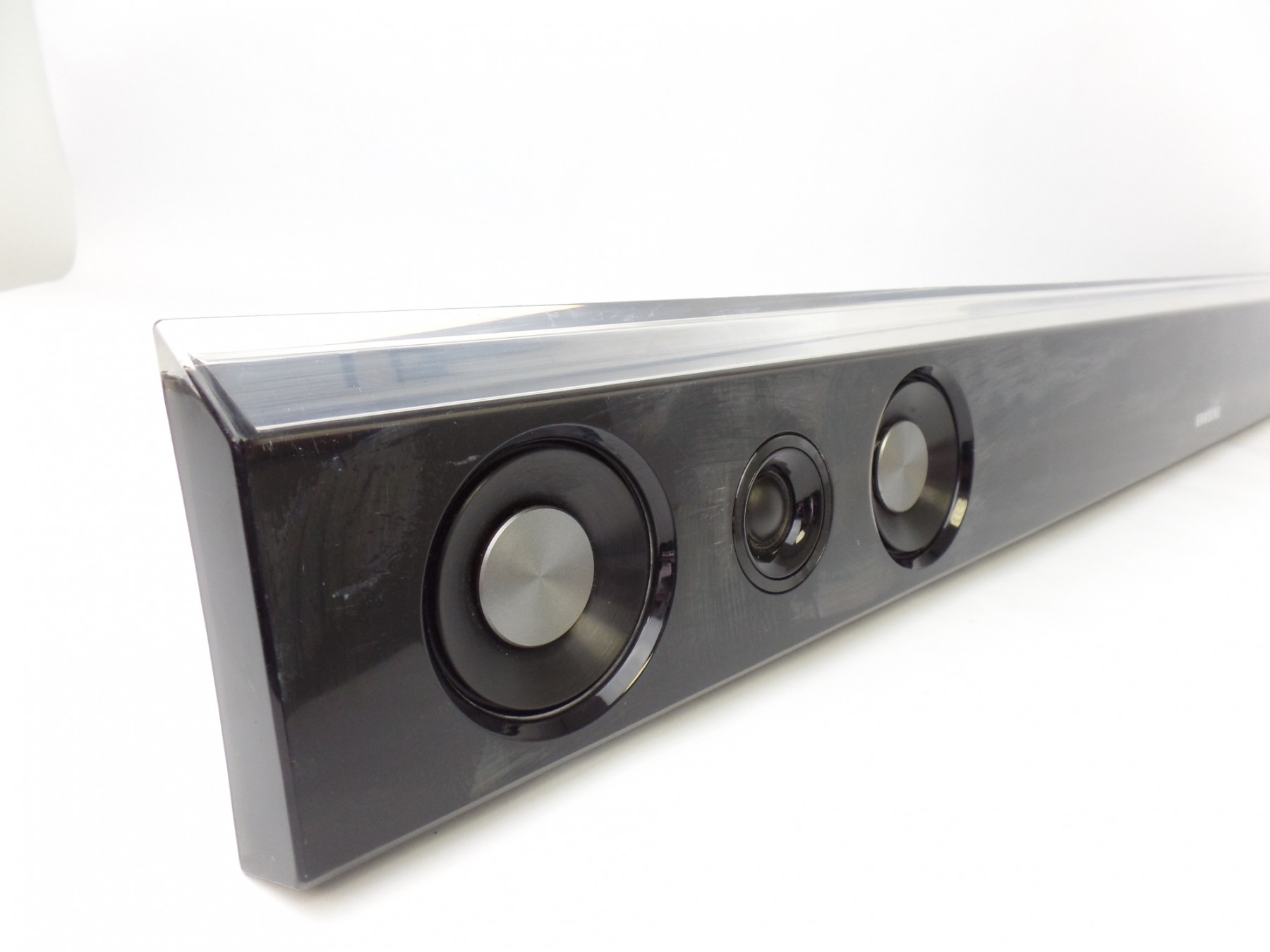 2.1 Samsung HWD450 Soundbar w/ PSWD450 Wireless Subwoofer and Remote