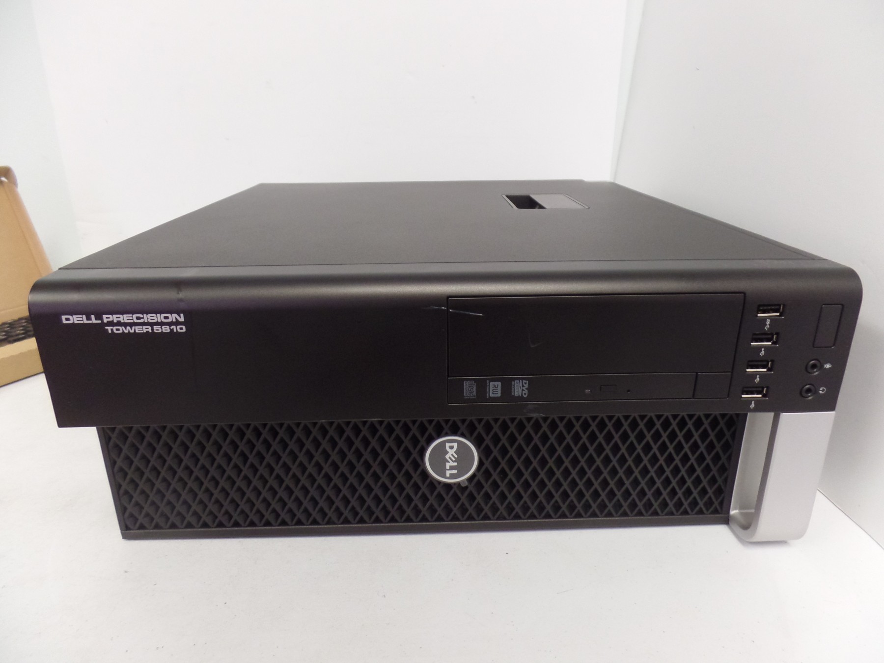 Dell Precision 5810 Tower E51630V3 3.7GHz 32Gb 256 SSD 2x K620 W 8