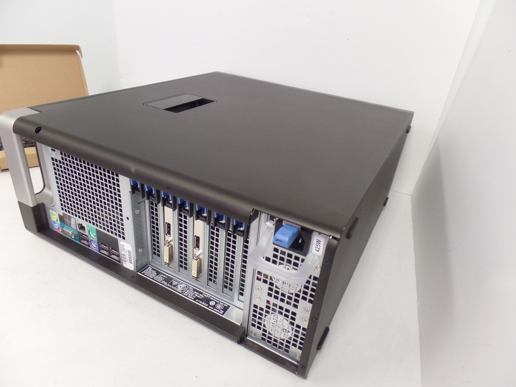 Dell Precision 5810 Tower E51630V3 3.7GHz 32Gb 256 SSD 2x K620 W 8