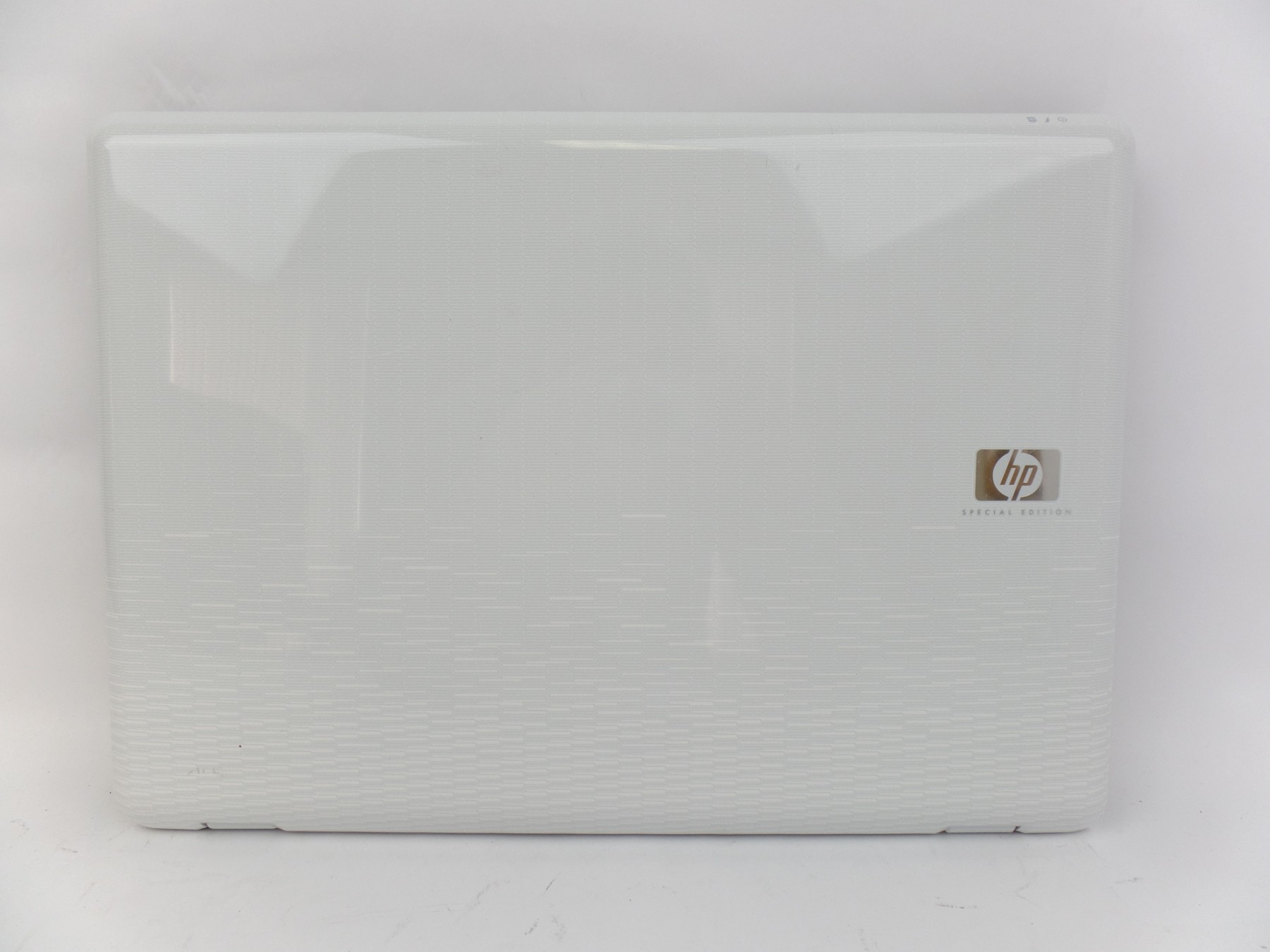 HP Pavilion dv6700 15.4" WXGA Core 2 Duo T5750 2GHz 3GB 250GB W7P Laptop U1
