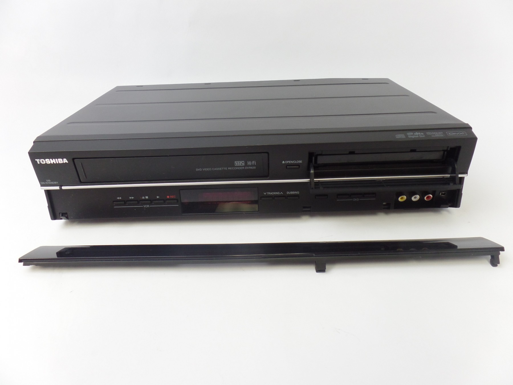 Toshiba DVD Player Video Cassette Recorder DVR620KU Read For Parts