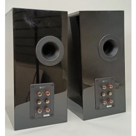 KEF R3 Meta Bookshelf Loudspeaker (Pair) - Black - U