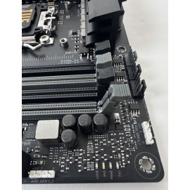 Asus TUF Gaming Motherboard X670E-Plus WiFi  - defective, damaged slots