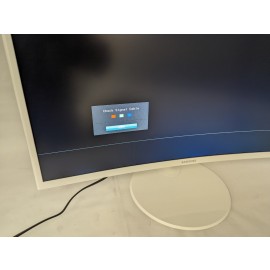 Samsung 27" Curve Monitor C27F391FHN (White) - Issue: Line on Screen