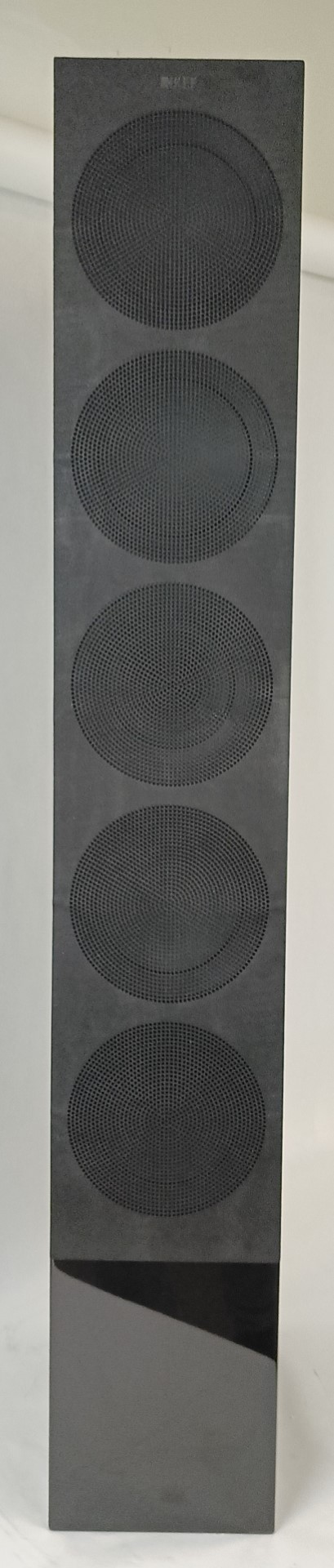 KEF R11 Floorstanding Loudspeaker with Grille (Each) Gloss Black - Read - 5N41