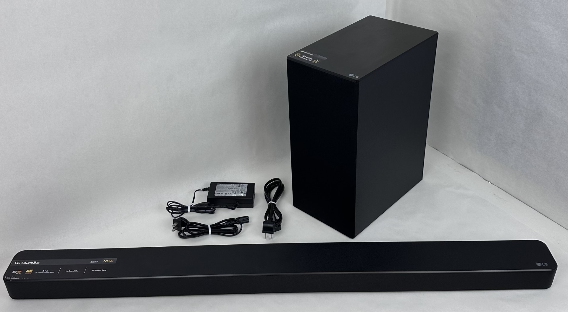  LG 3.1-Channel 420W Soundbar w/Wireless Subwoofer and DTS Virtual:X SN6Y Black 
