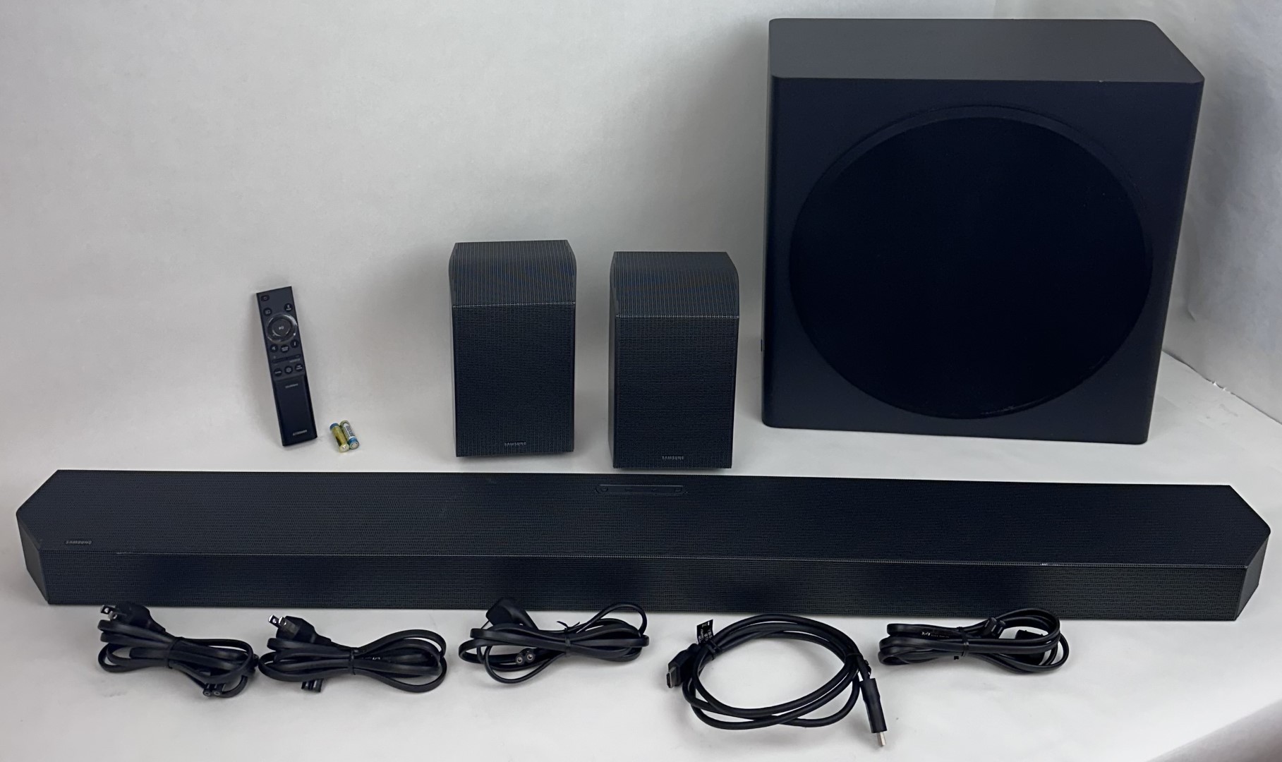 Samsung Q-Series 9.1.4ch Wireless True Dolby Atmos Soundbar HW-Q930C Black 261W 