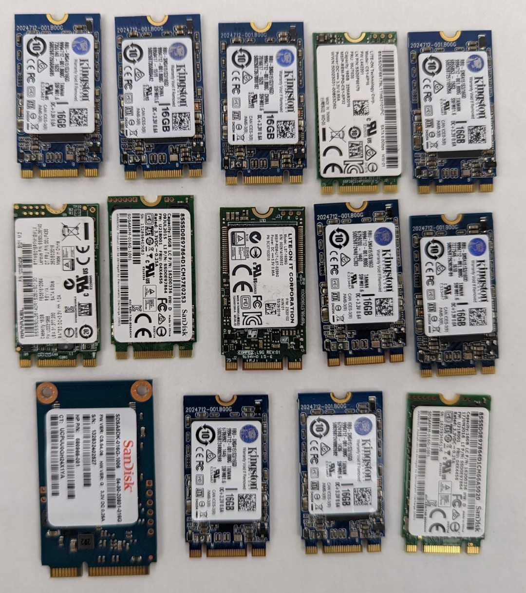 Lot of 14 units of 16GB SSD 