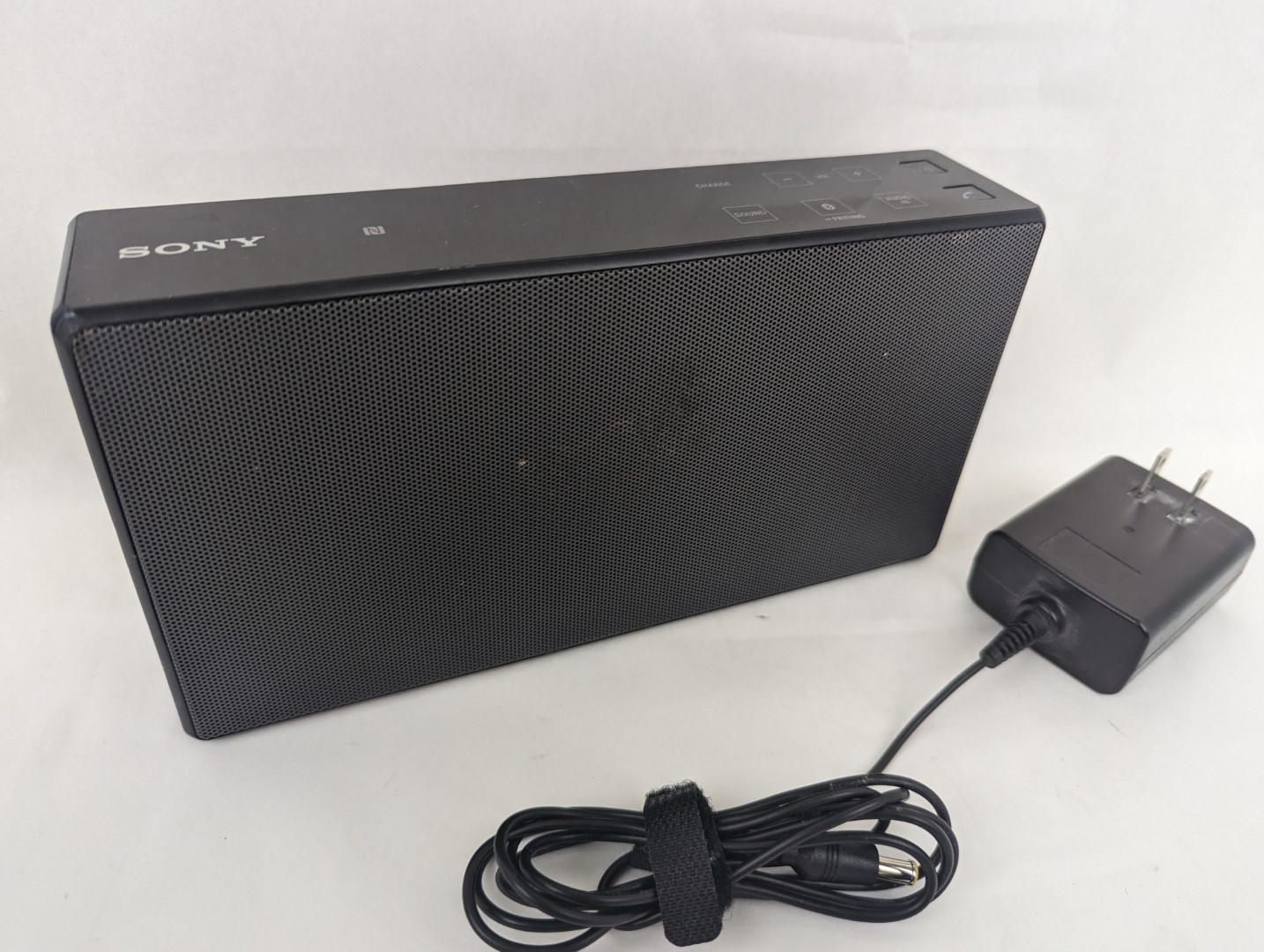 Read: bad battery Sony Portable Bluetooth Wi-Fi Speaker System SRS-X5