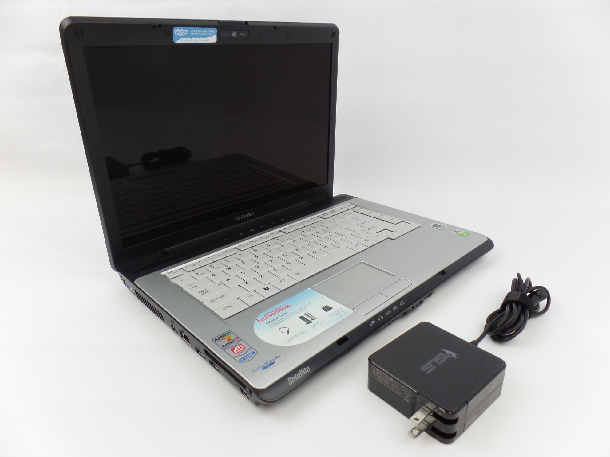 Toshiba Satellite A215-S5822 15.4" WXGA AMD Turion TL-60 3GB 200GB W7P Laptop U