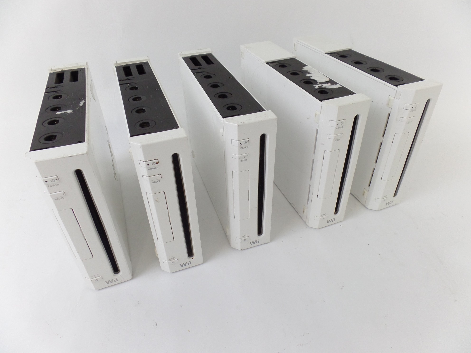 Read Untested As Is Lot Of 5 Nintendo Wii Rvl 001 White Console Read Untested As Is Lot Of 5 Nintendo Wii Rvl 001 White Console