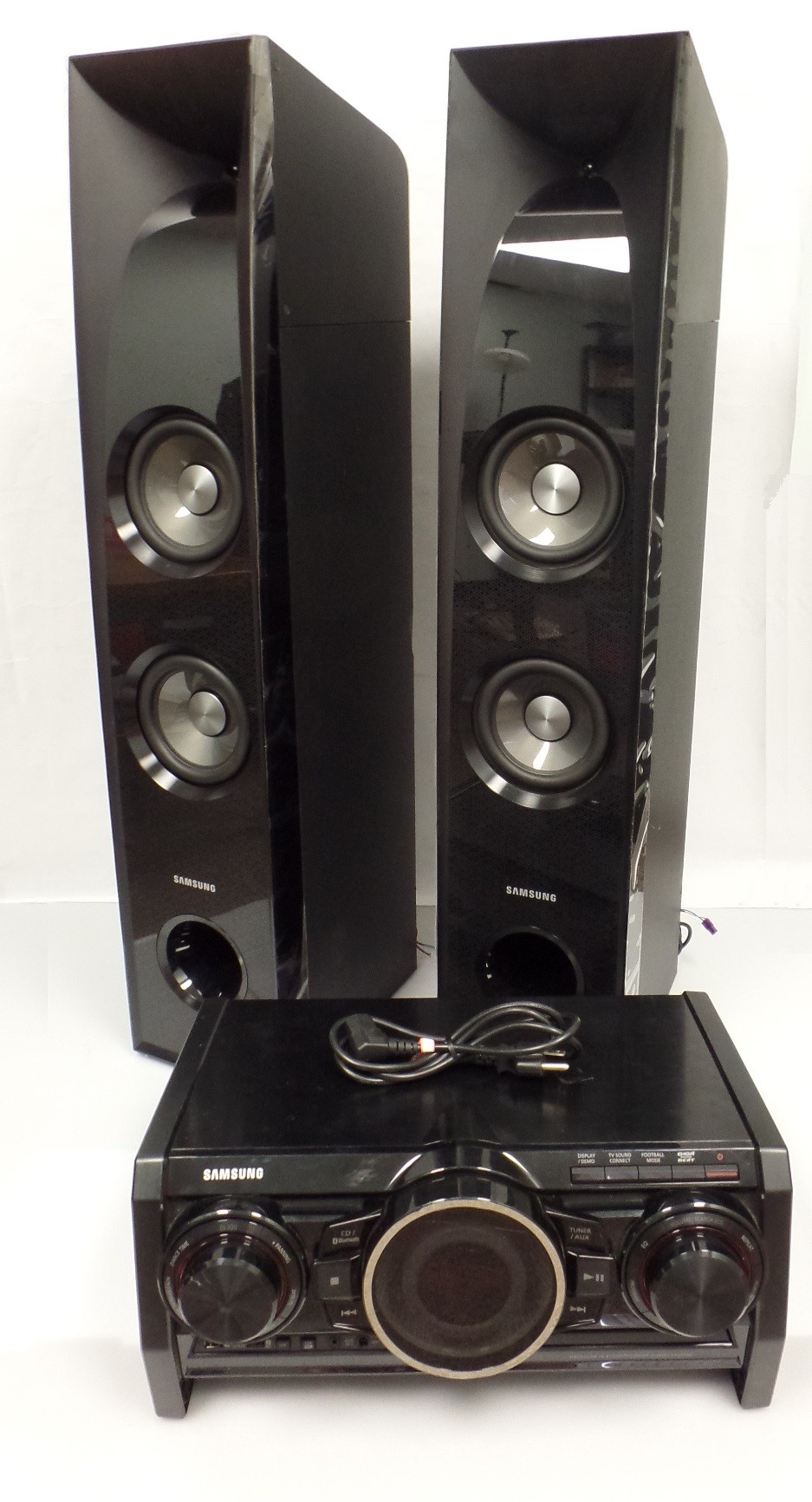 Samsung MX-HS7000 MX-HS7000/ZA Audio System + Pair of Tower Speakers TW-J5500