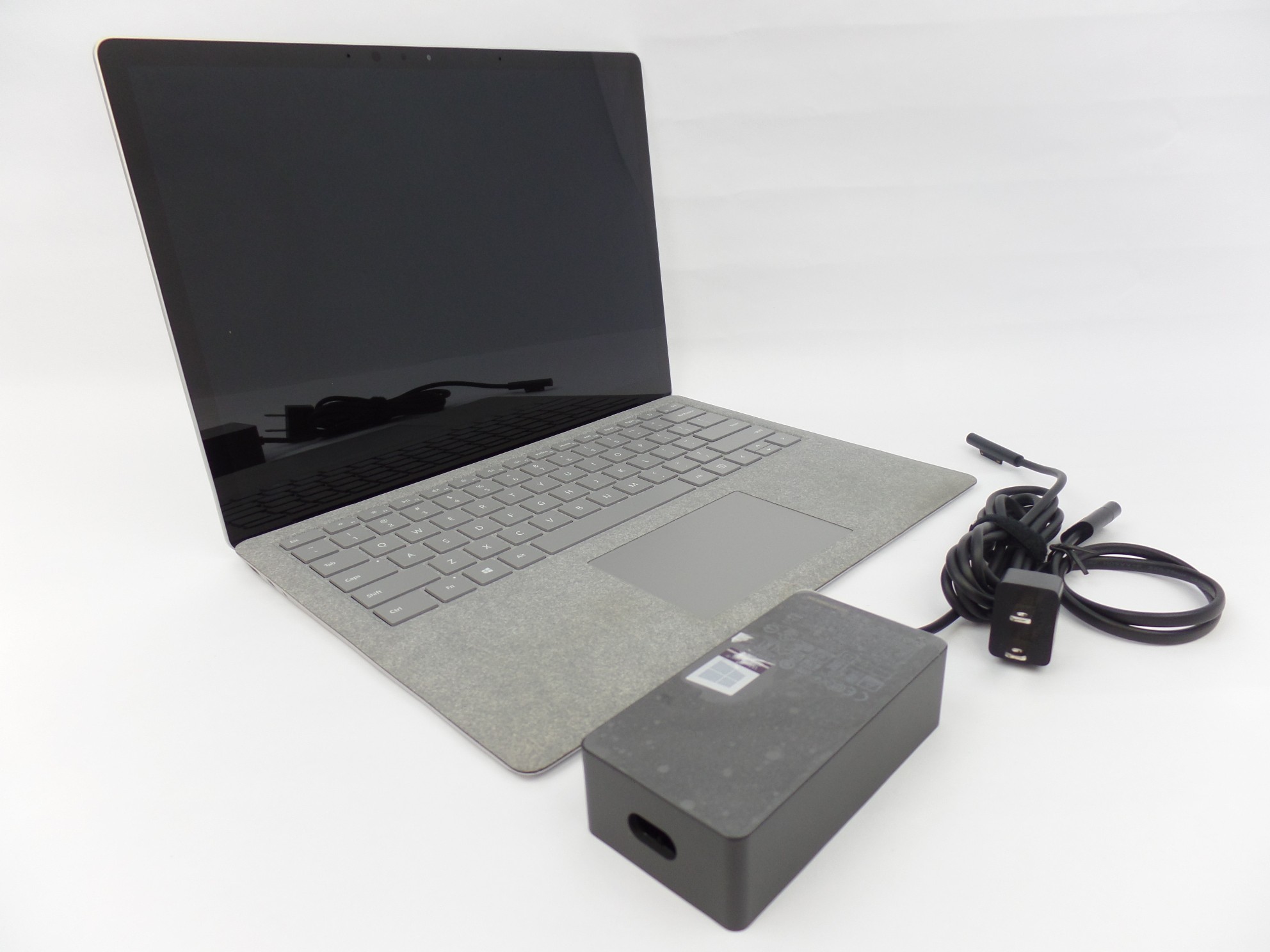 Microsoft Surface Laptop 1769 13.5" Touch i7-7660U 2.5Hz 8GB 256GB Iris W10 Grey