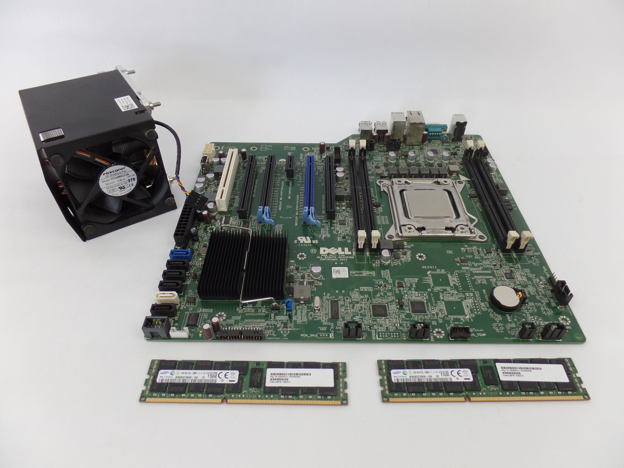 OEM Motherboard PTTT9 Xeon E5-1603 SR0L9 +Fan + 2x 16GB for Dell Precision T3600