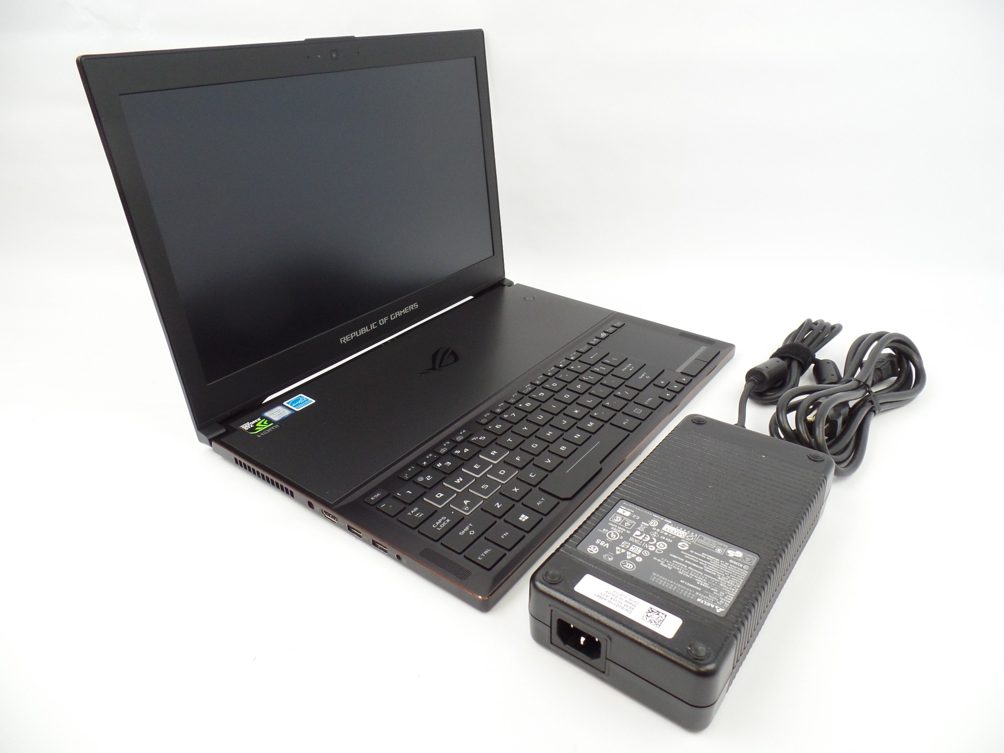 Asus ROG GX501VI-XS74 15.6" FHD i7-7700HQ 16GB 512GB GTX 1080 W10P Gaming Laptop