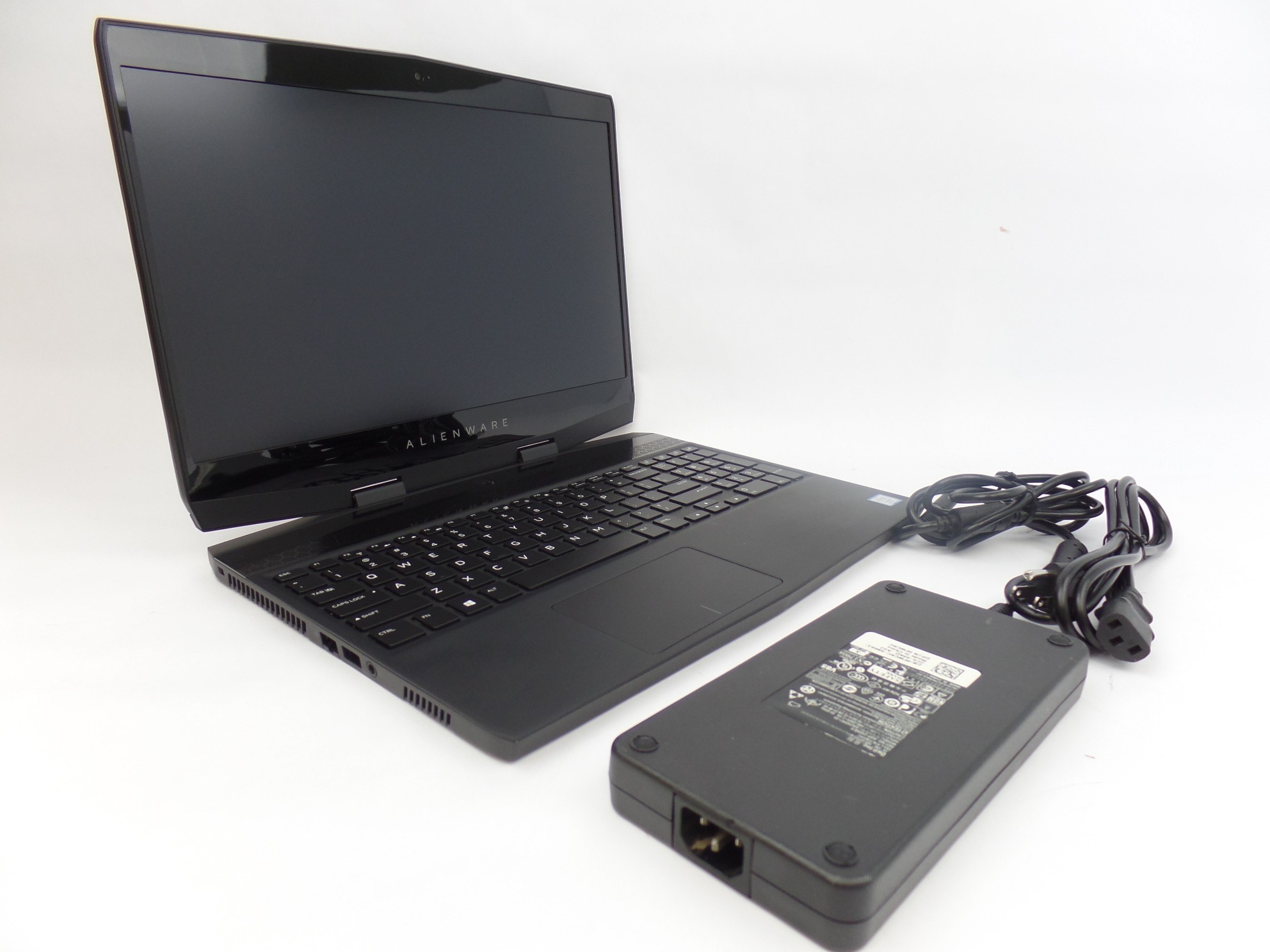 Alienware m15 15.6" FHD i7-8750H 2.2GHz 16GB 1TB+128GB GTX 1060 W10H Laptop U
