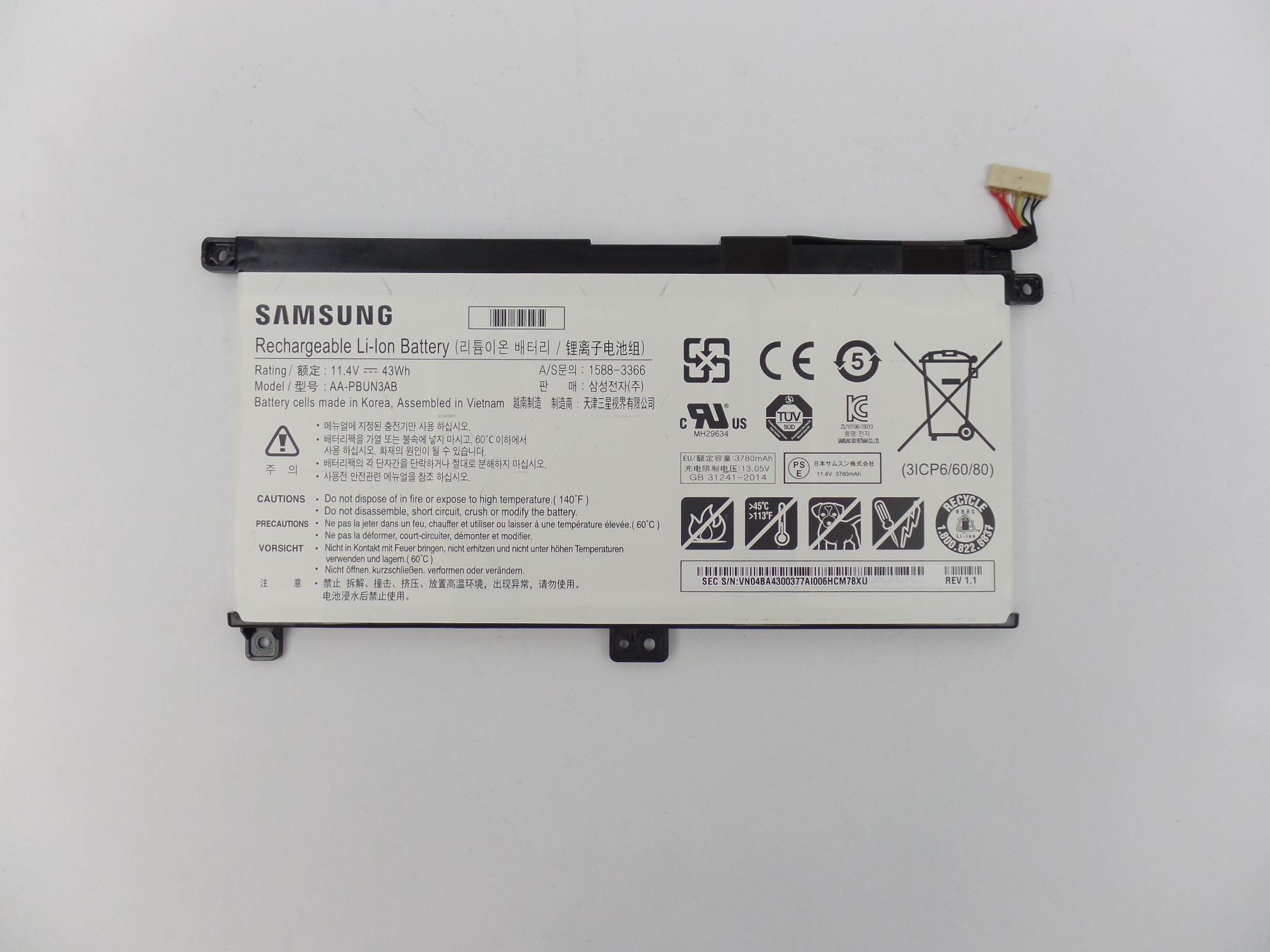 OEM Genuine Original Samsung Battery AA-PBUN3AB  Li-ion for Samsung NP530E5M