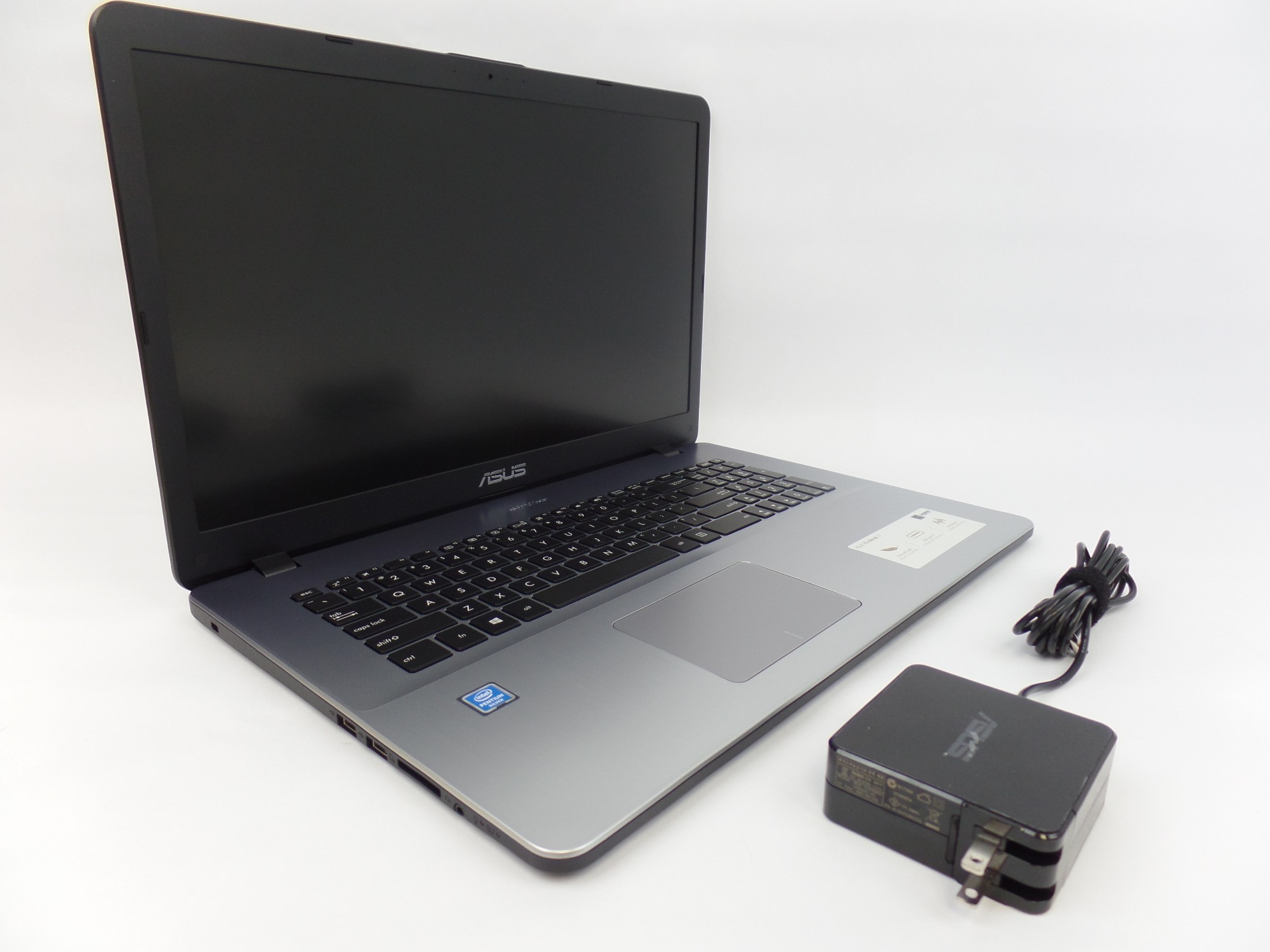 Asus VivoBook F705MA-DS21Q 17.3" HD+ Pentium S N5000 1.10GHz 8GB 1TB W10H Laptop