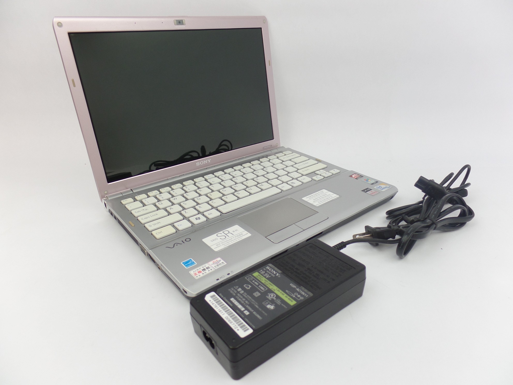 Sony VAIO VGN-SR45H 14.1" WXGA Core 2 Duo T8700 2.53GHz 4GB 320GB Laptop W7P U