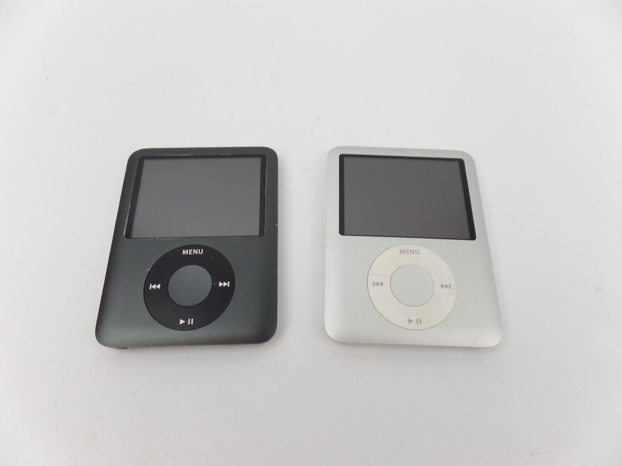 Read: For Parts Lot of 2 Apple iPod Nano 3rd Generation A1236 8GB