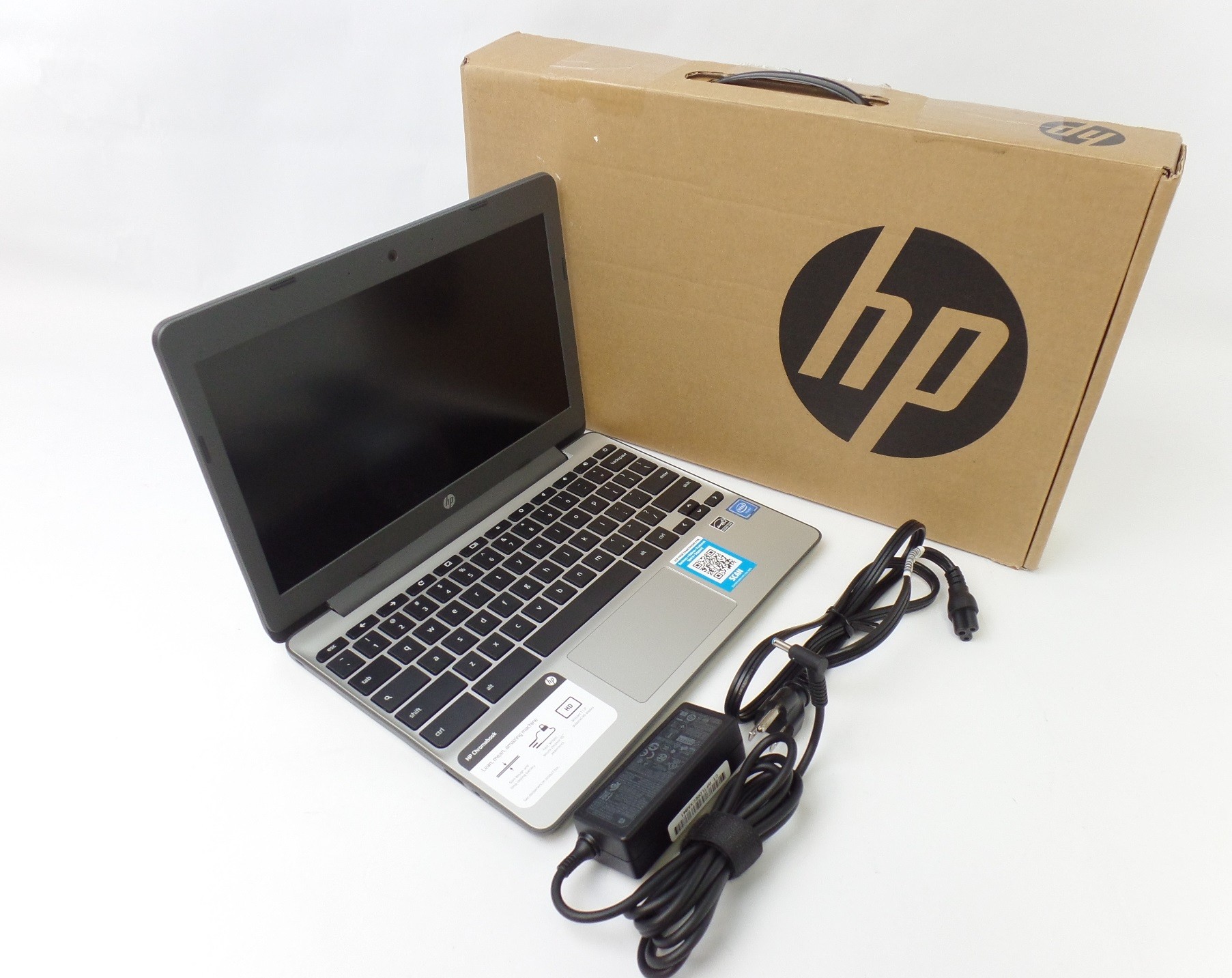 HP Chromebook 11-v010nr 11.6" HD Celeron N3060 1.6GHz 4GB 16GB Chrome Laptop SD