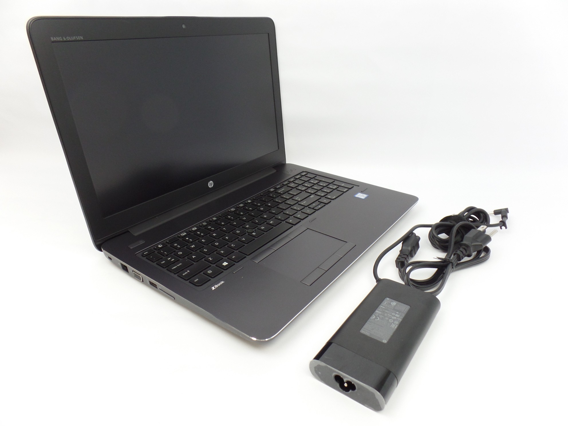 HP ZBook 15 G4 15.6" FHD i7-7820HQ 2.9GHz 8GB 256GB SSD Quatro M1200 W10 2NH51US