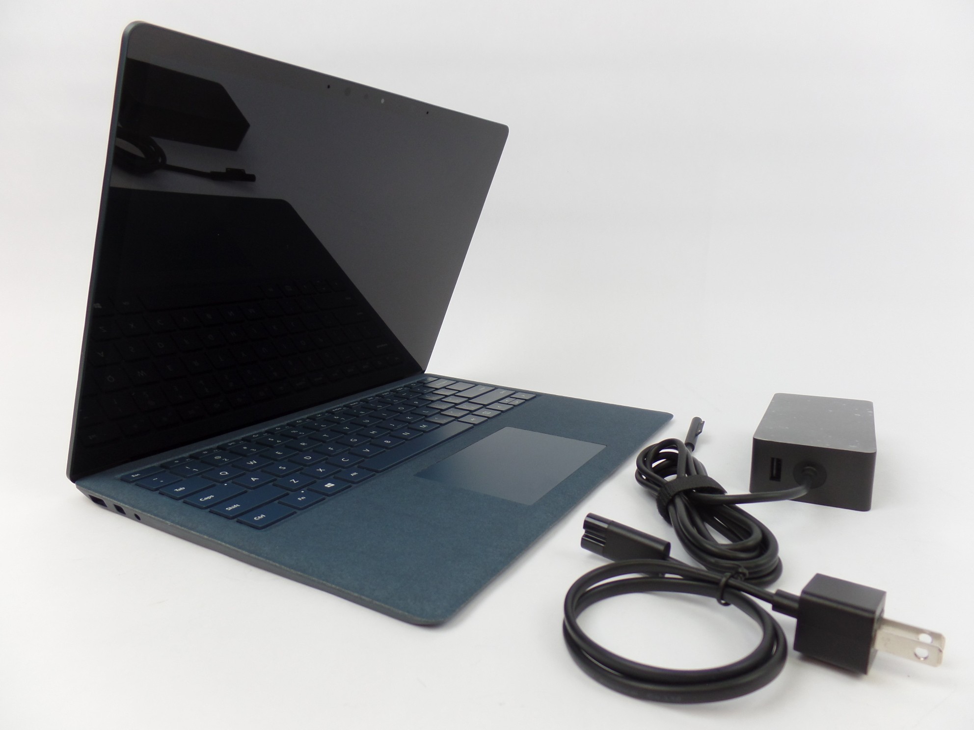 Microsoft Surface Laptop 2 1769 13.5" Touch i7-8650U 1.9GH 8GB 256GB W10H SD