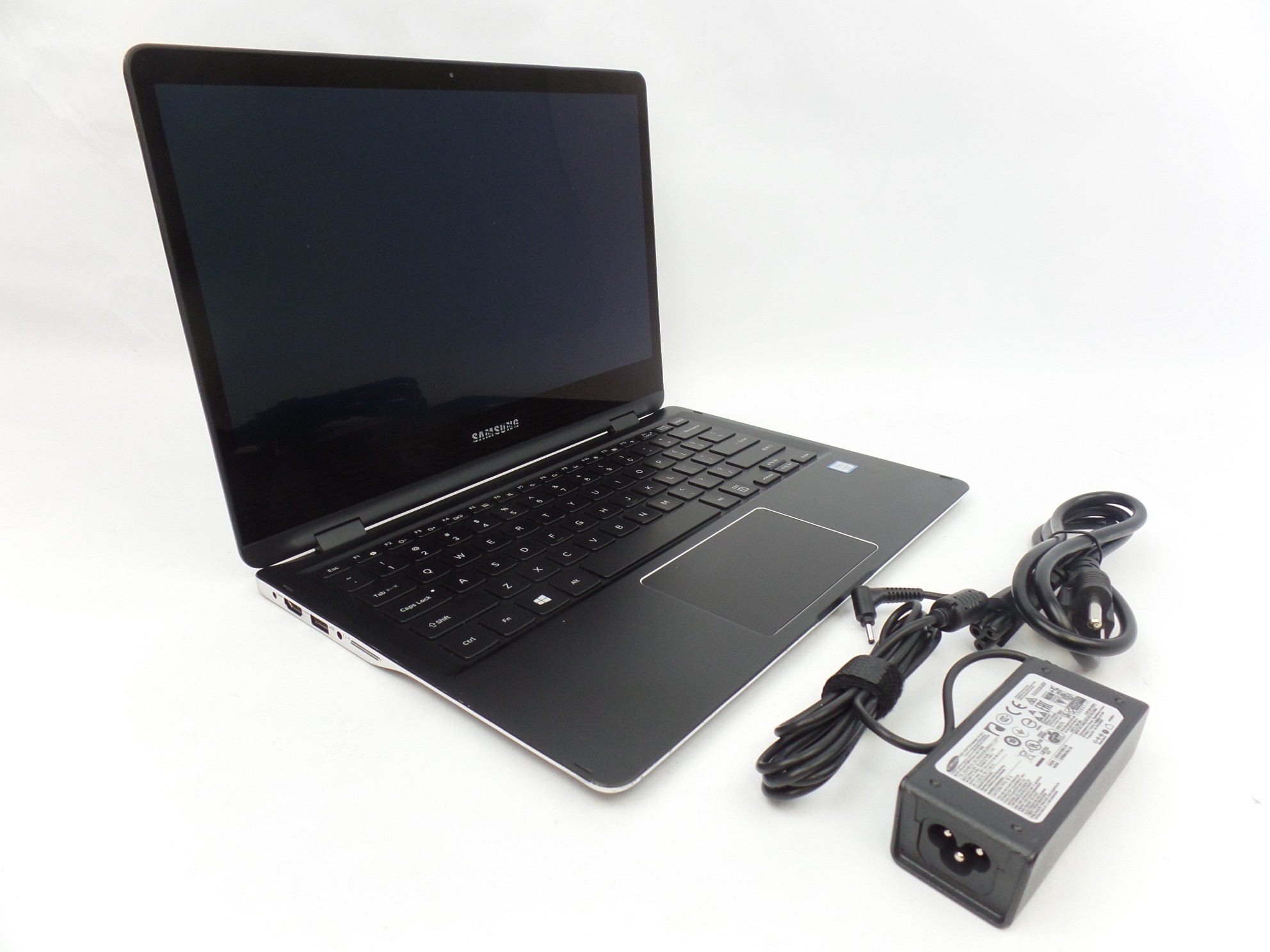 Samsung ATIV NP940X3L-K01US 13.3" QHD+ Touch i7-6500u 8GB 256GB SSD W10H Laptop