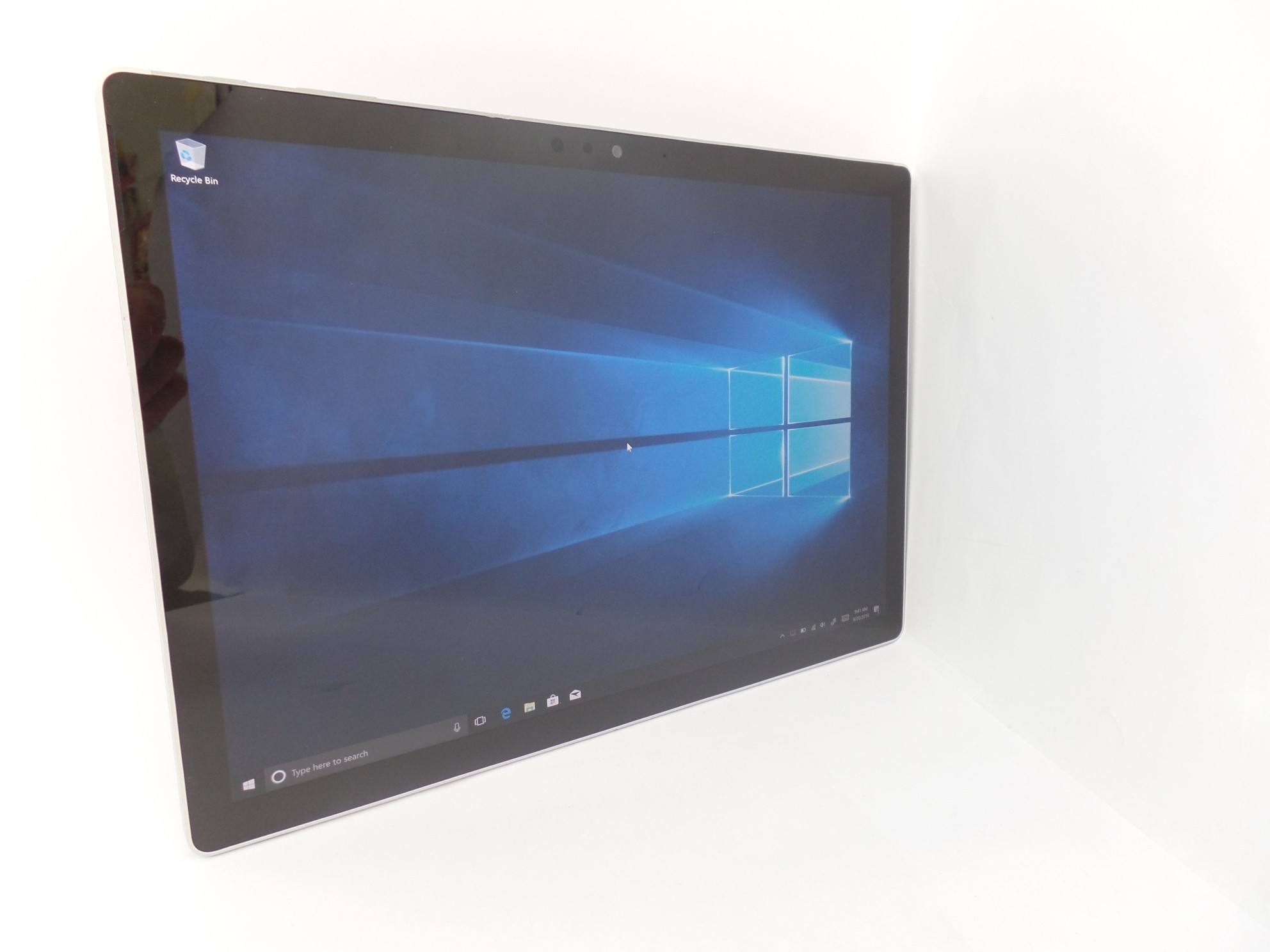 Read: Issues Microsoft Surface Book 2 1832 13.5" i5-7300U 8GB 256GB W10P Tablet