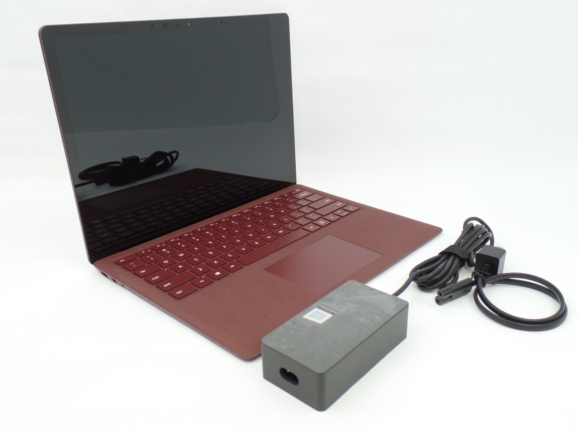 Microsoft Surface Laptop 1769 13.5" Touch i7-7660U 2.5Hz 8GB 256GB SSD Iris W10P