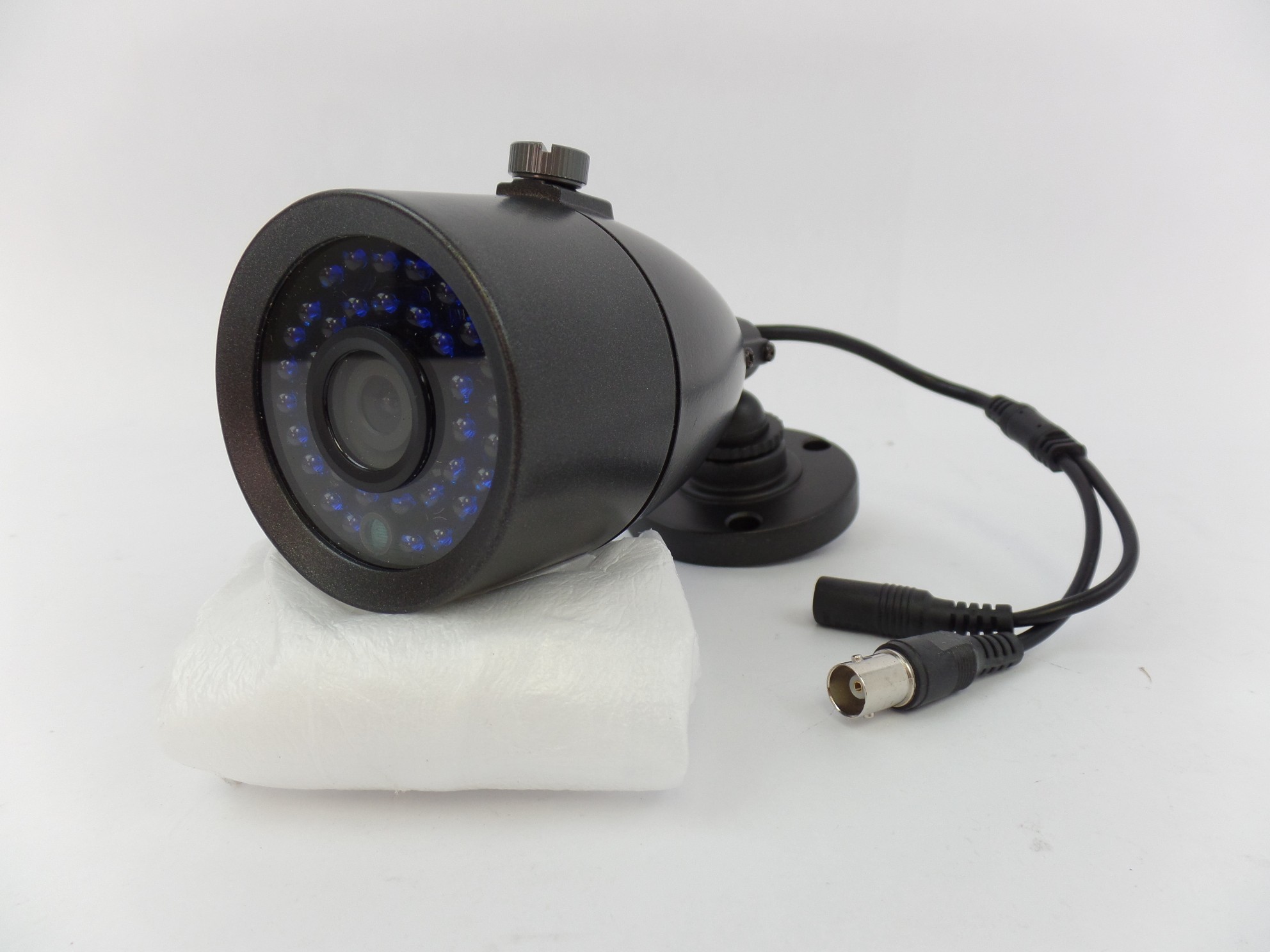 REVO Aero IR Bullet Weatherproof Outdoor Camera 2560x1960 5MP RACBJ36-3 - Black