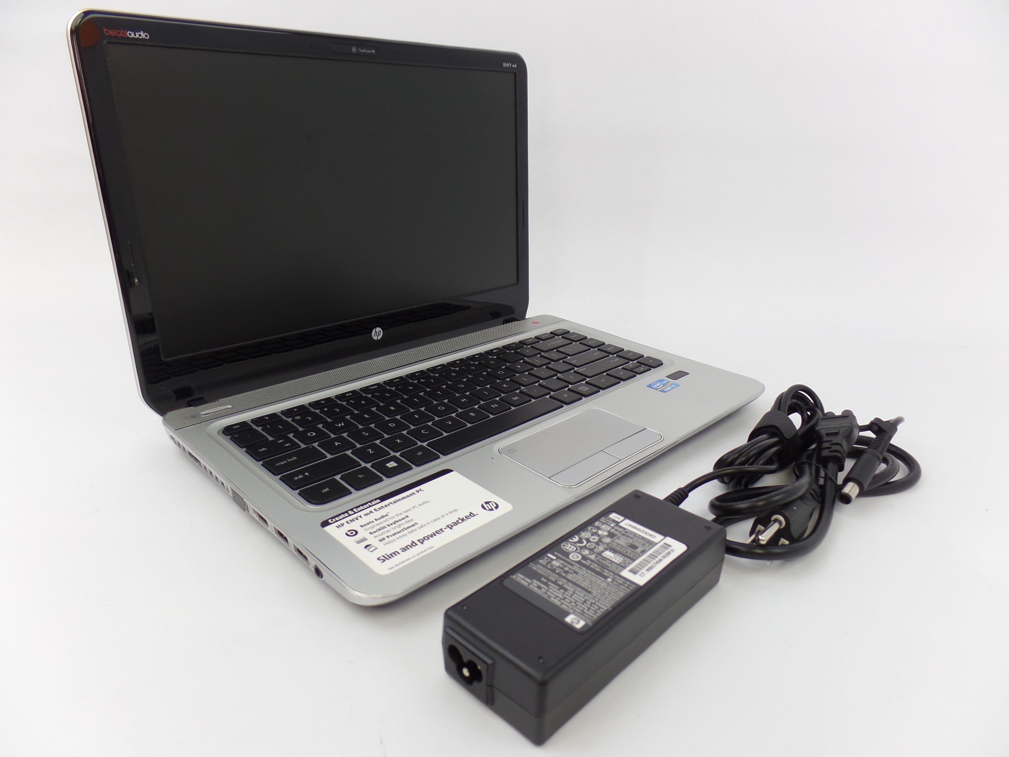 HP Envy m4-1015dx 14" HD Core i7-3632QM 2.2GHz 8GB 1TB HDD W10P Laptop