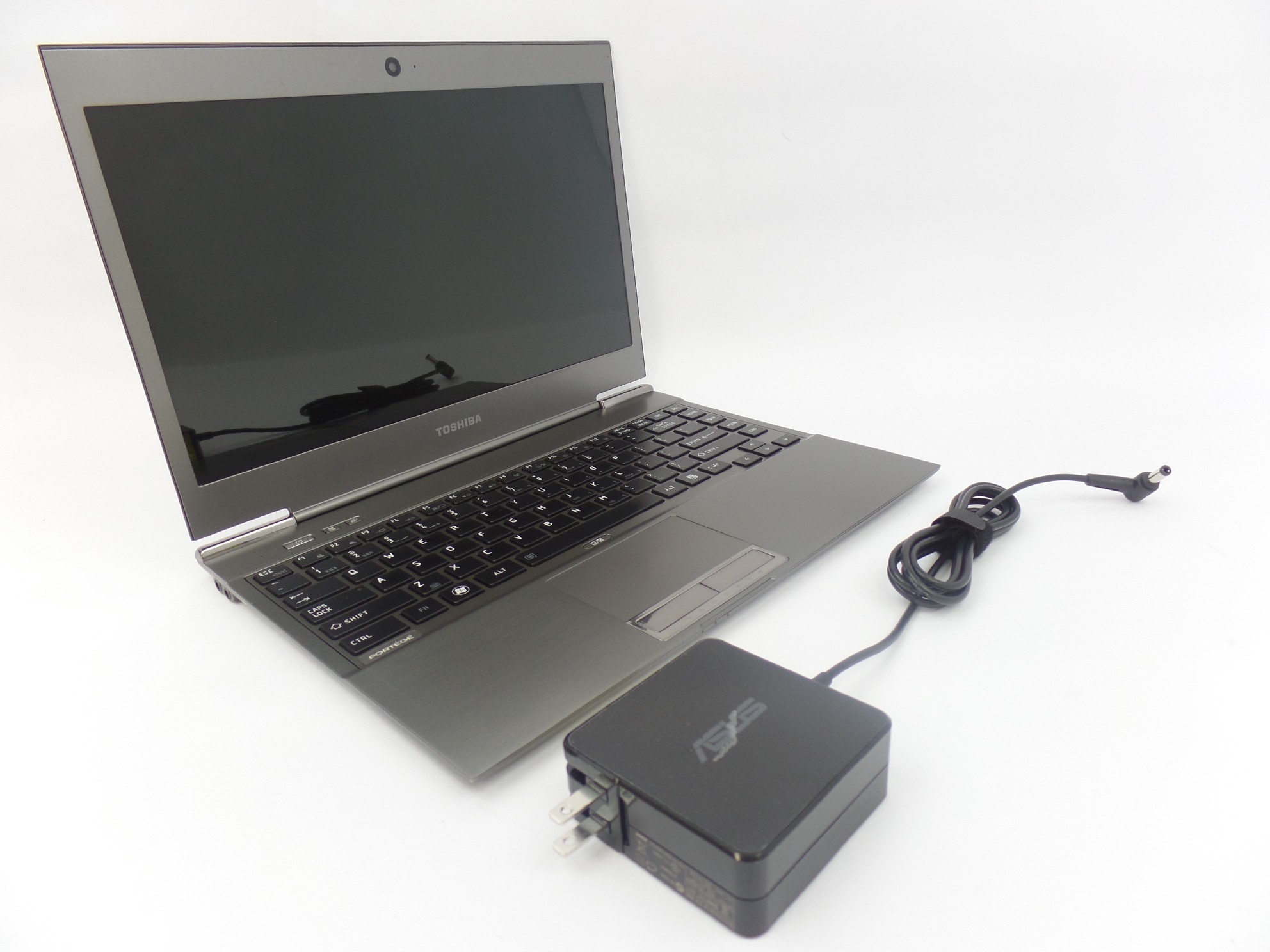 Toshiba Portege Z835-P330 13.3" HD Core i3-2367M 6GB 64GB SSD W10P Laptop U