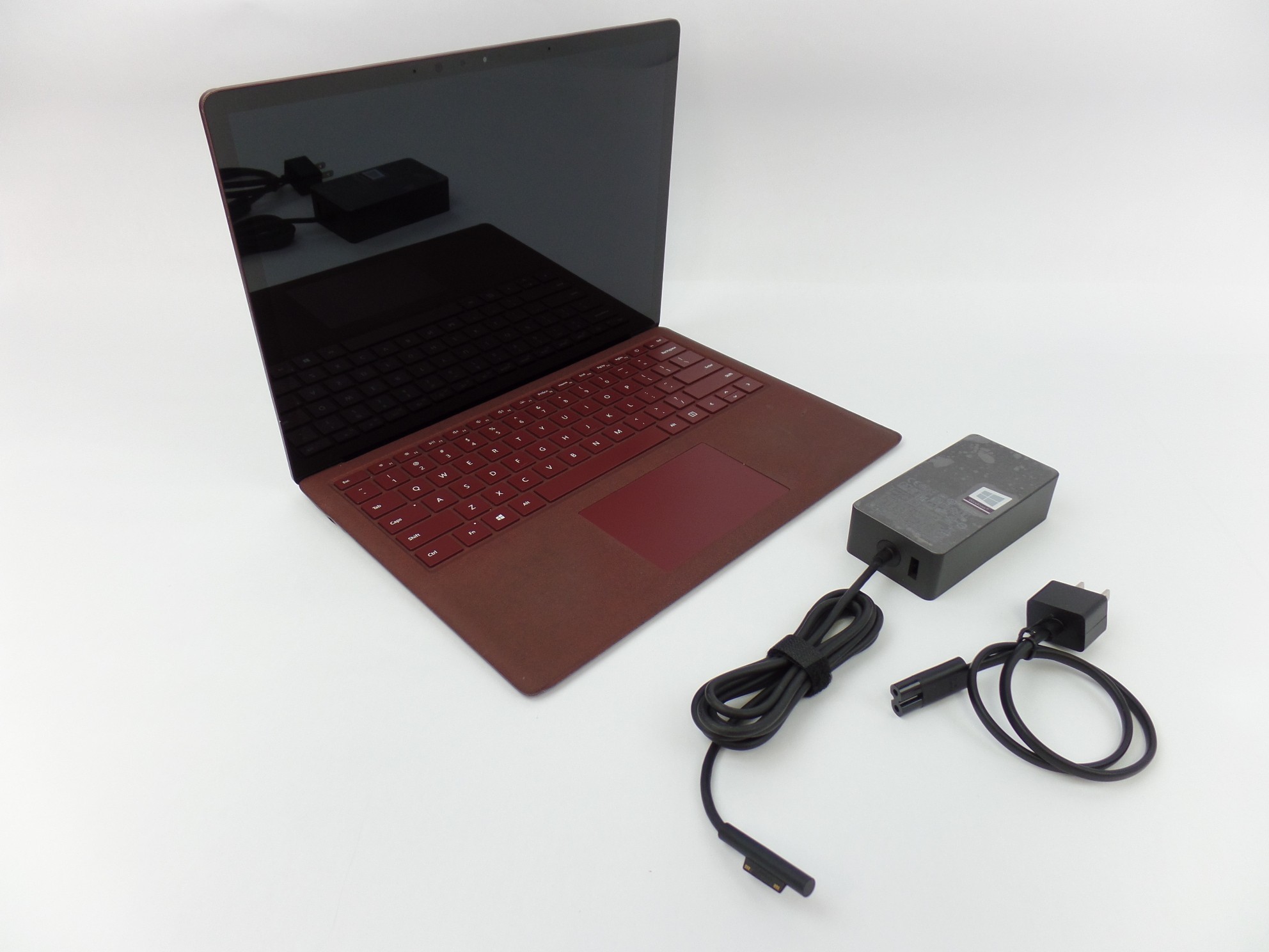 Microsoft Surface Laptop 1769 13.5" i5-7200U 2.5Hz 8GB 256GB W10P Burgundy -Dent