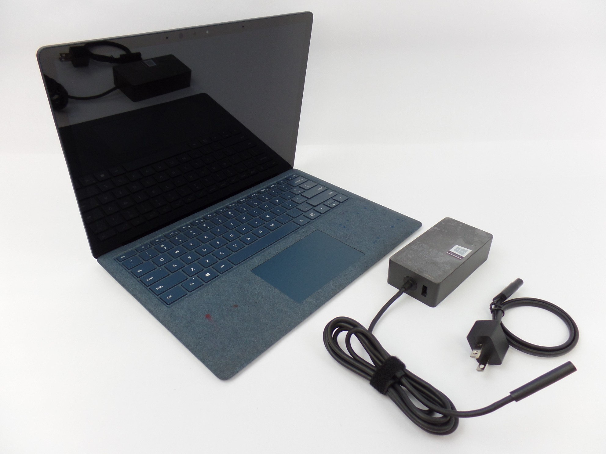 Microsoft Surface Laptop 2 1769 13.5" i5-8250U 8GB 256GB W10H Laptop Blue U1