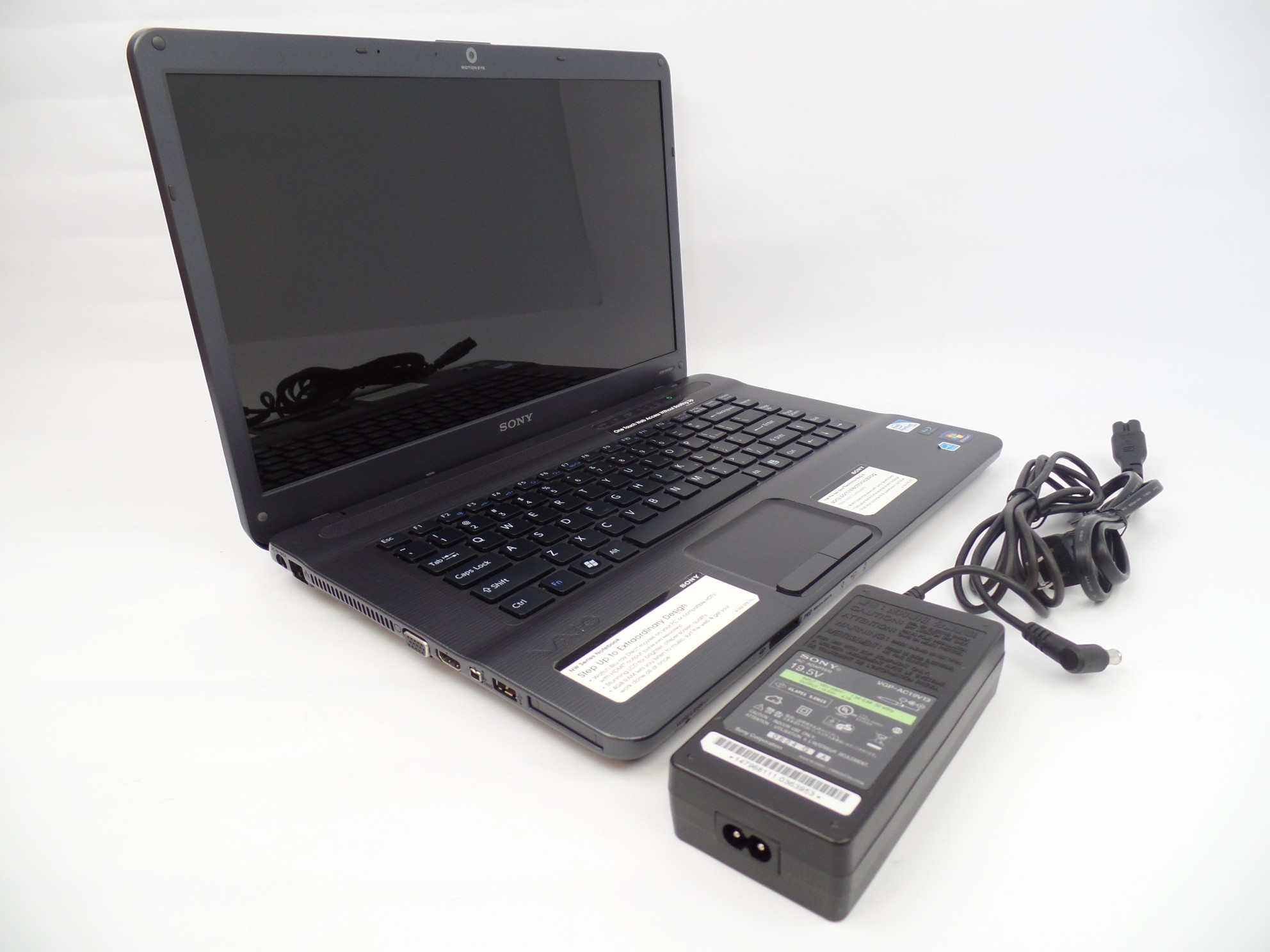 Sony VAIO VGN-NW265F 15.5" HD Pentium T4300 2.1GHz 4GB 320GB W7P Blu-Ray Laptop