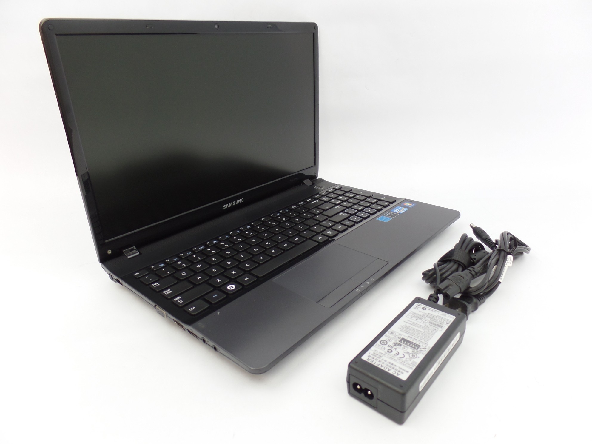 Samsung NP300E5A-A02UB 15.6" HD Intel i3-2350M 2.3GHz 6GB 256GB SSD W10P Laptop
