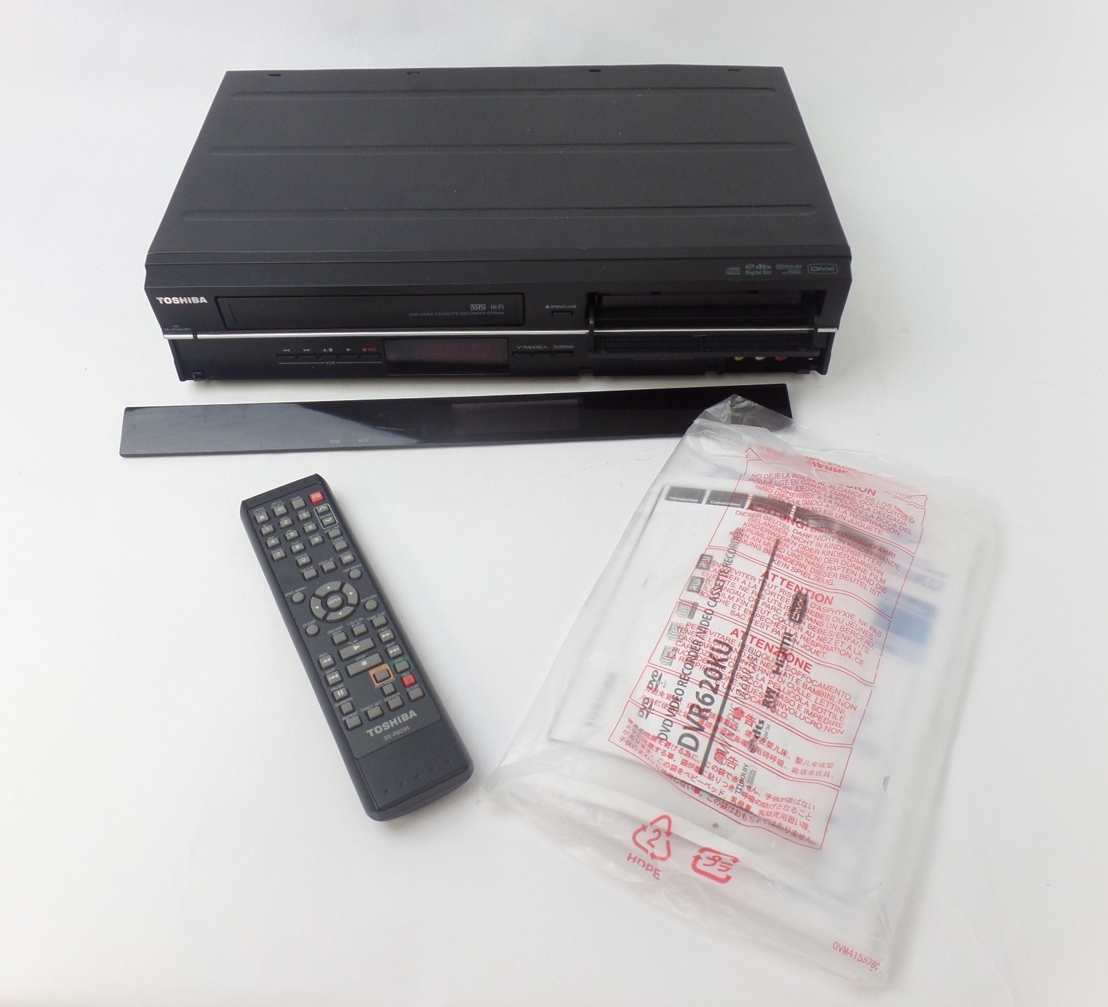 Toshiba DVD Player Video Cassette Recorder DVR620KU Read: For Parts