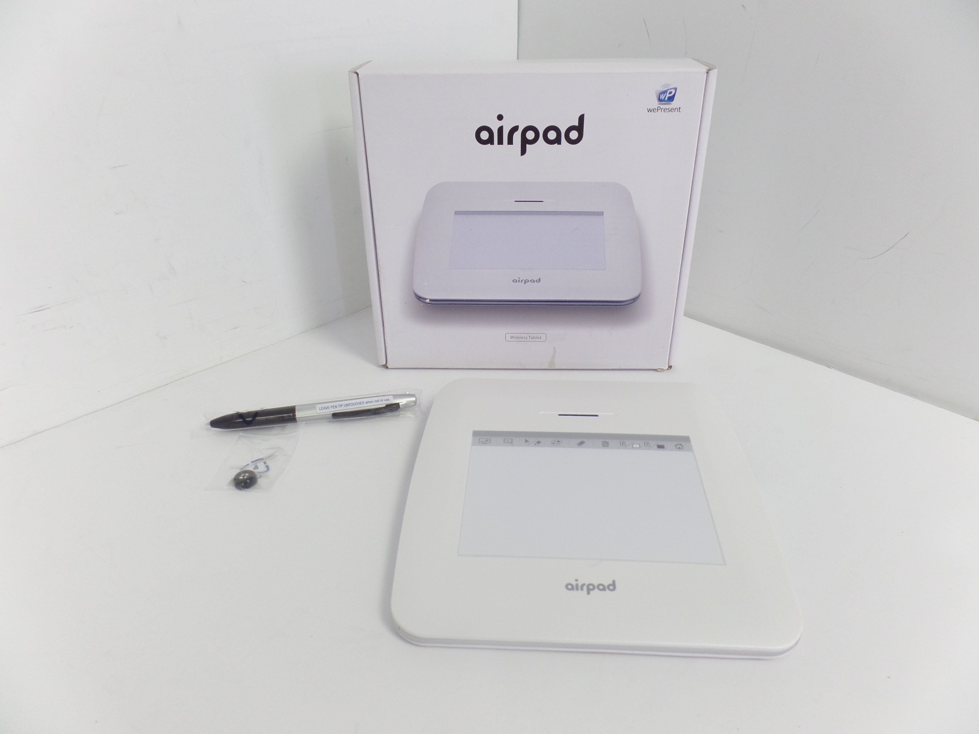 AWIND wePresent AirPad Digital Pen and Pad controller TWL530 BN