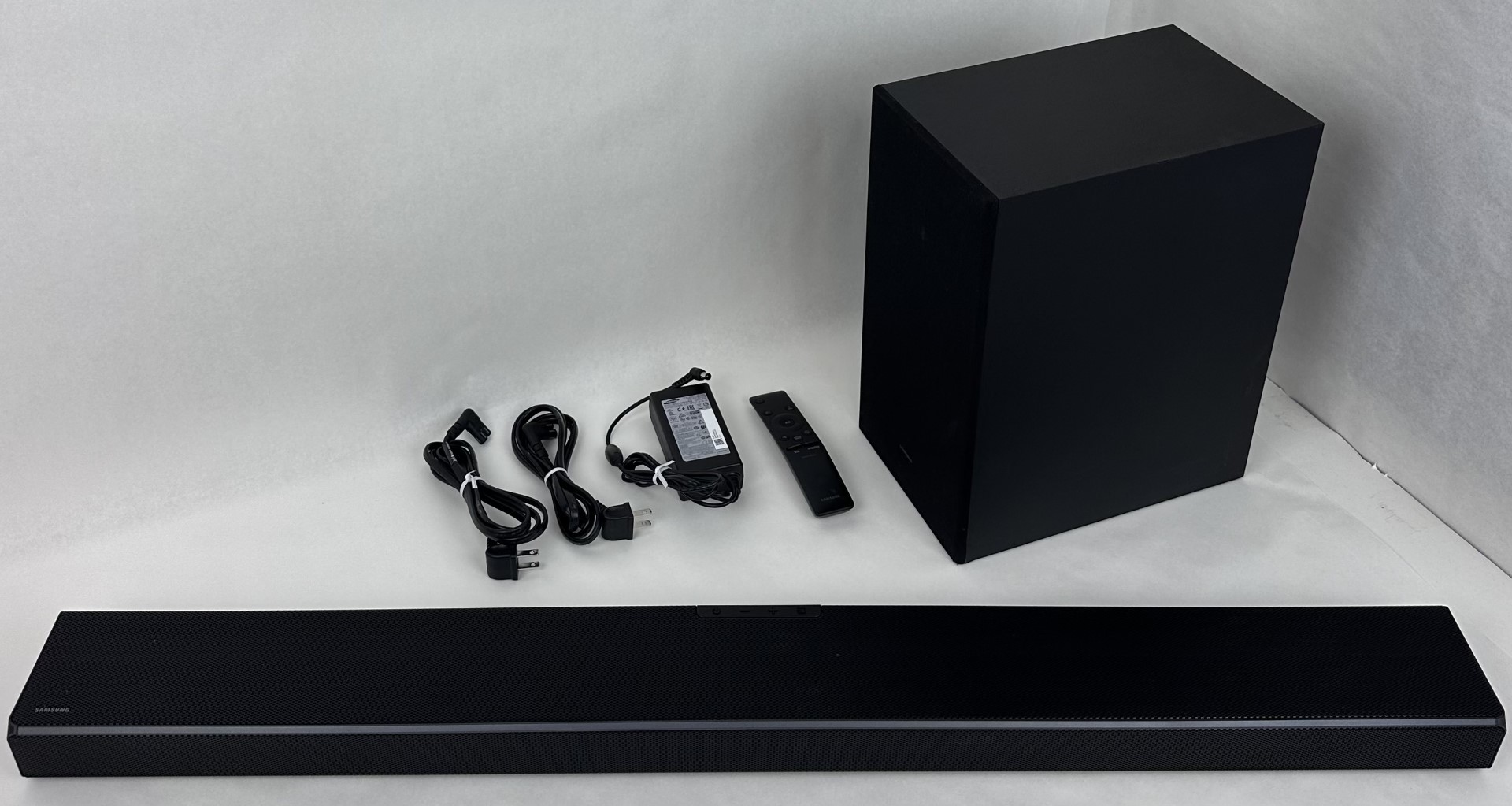 Samsung HWQ65T Soundbar + Subwoofer + Remote control Black