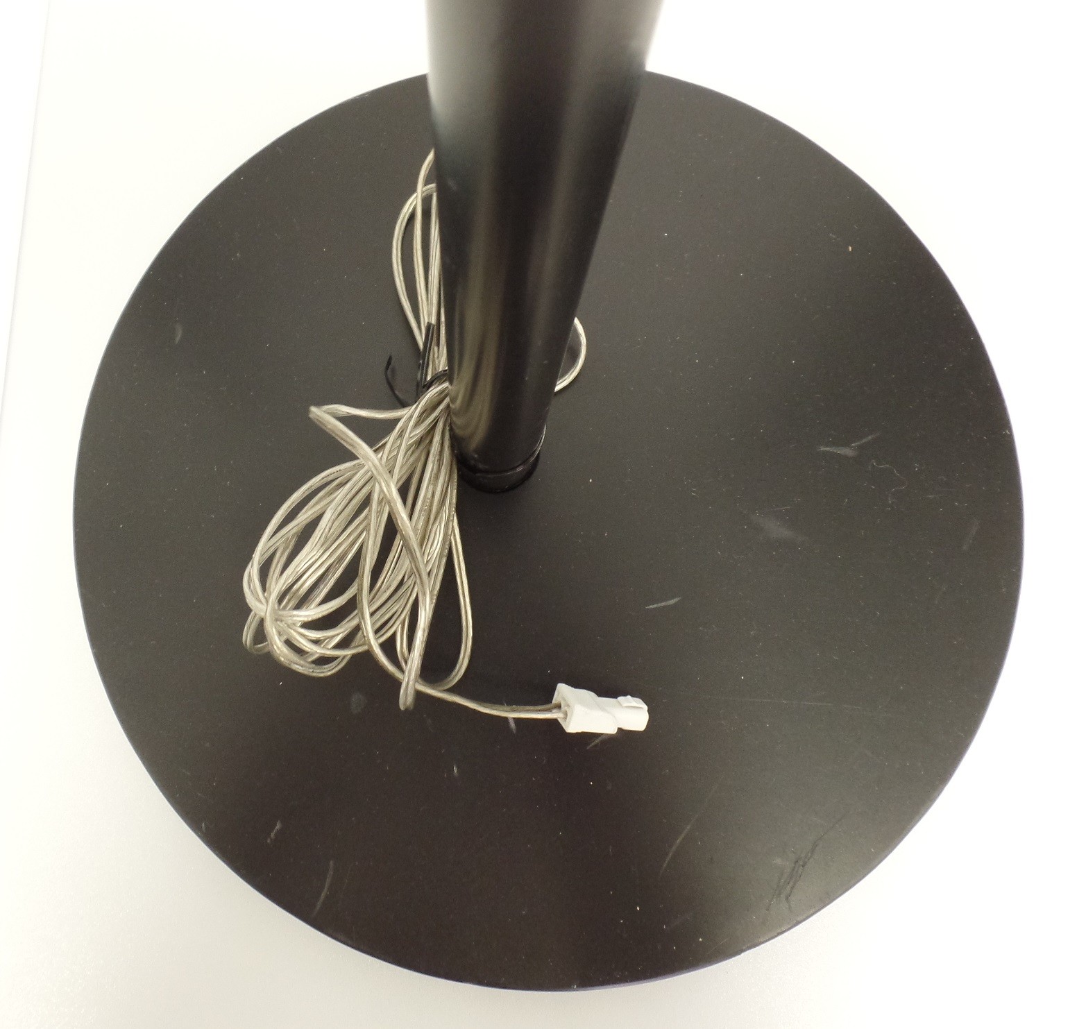 2 (pair) of Sony Floor Standing Tower Speakers System SSTS82