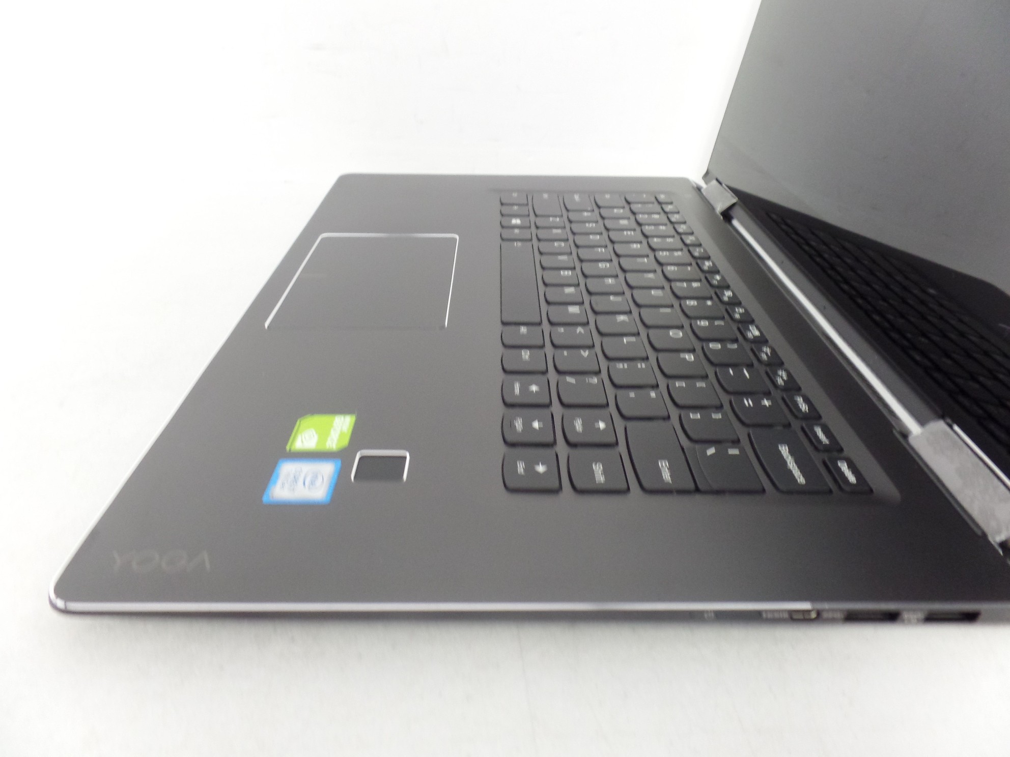 Lenovo Yoga 710 15ikb 15 6 4k Uhd Touch I7 7500u 16gb 256gb 940mx W10 80v50009us