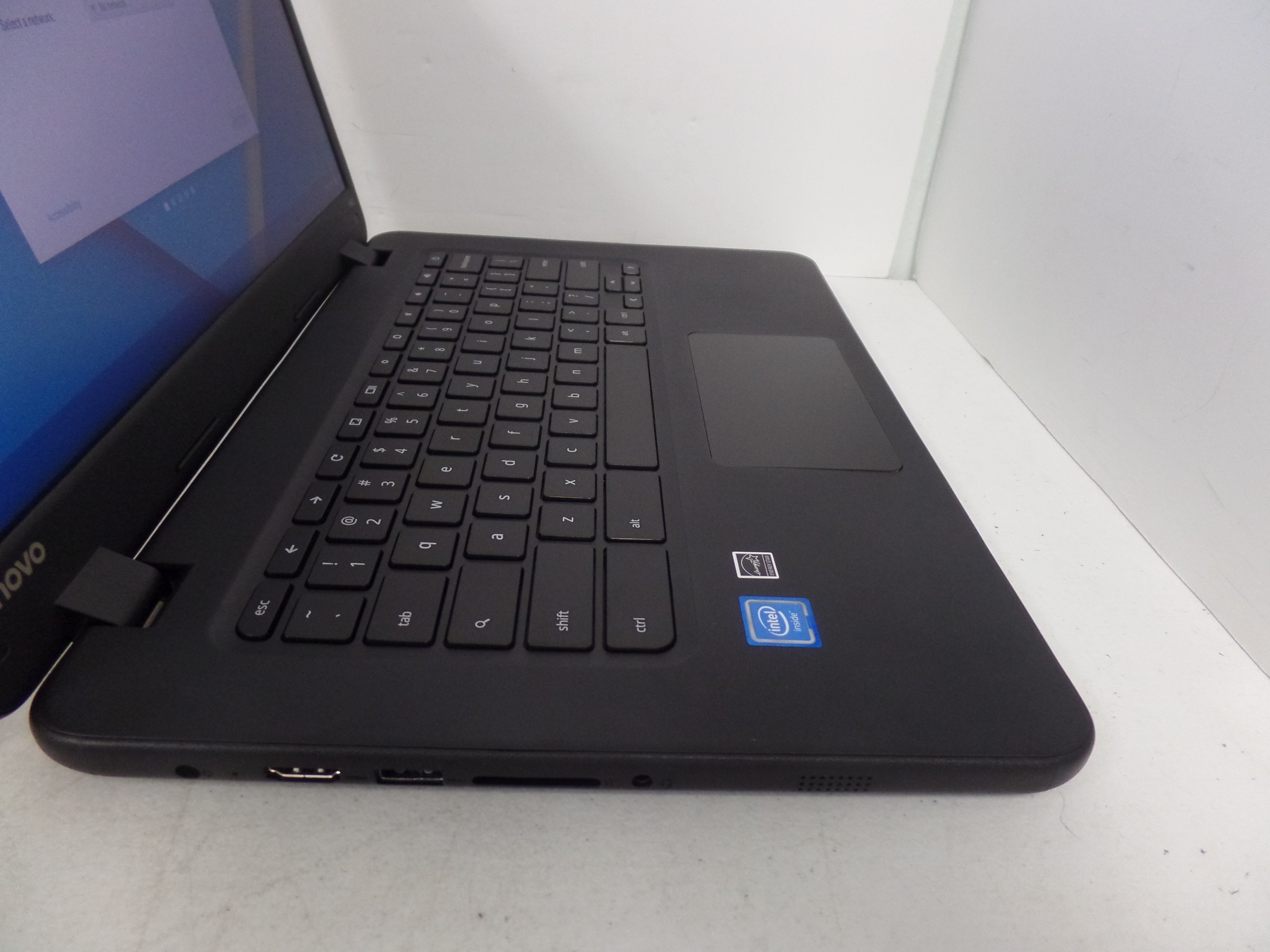 Lenovo N4220 Chromebook 14" Celeron N3060 1.6GHz 4GB 32GB Chrome 80US